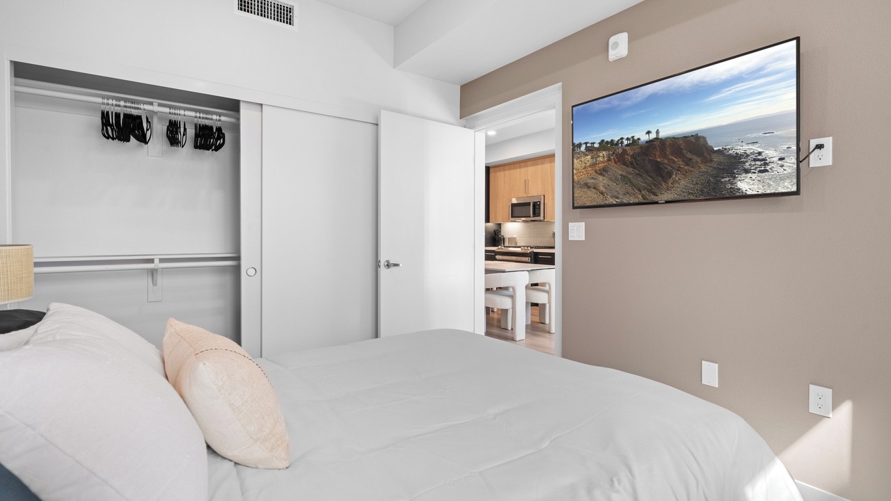 Photo of Bedroom in Mid City