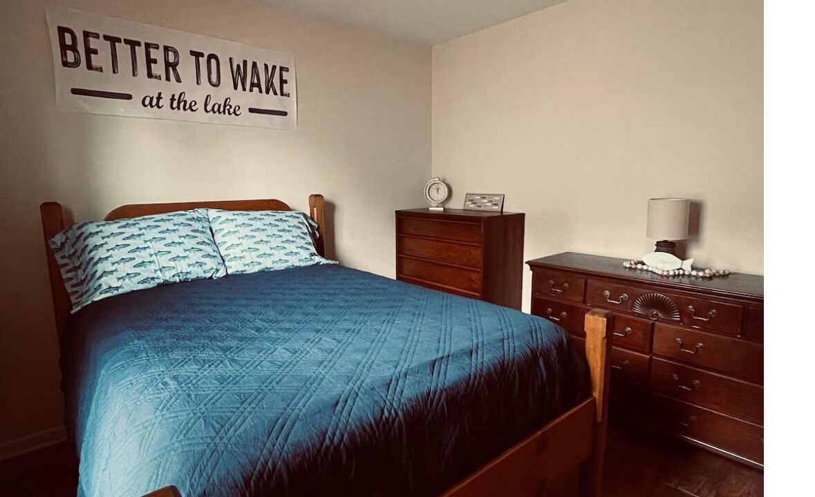 Photo of Bedroom in Roxboro