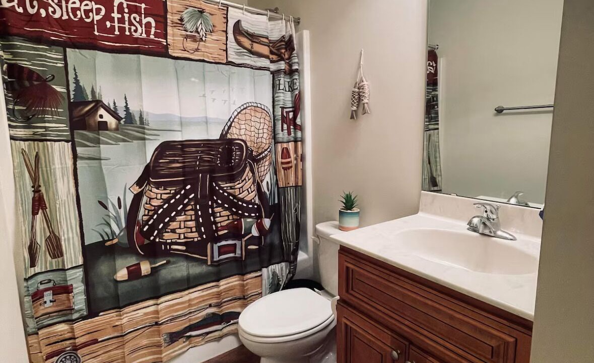 Photo of Bathroom in Roxboro