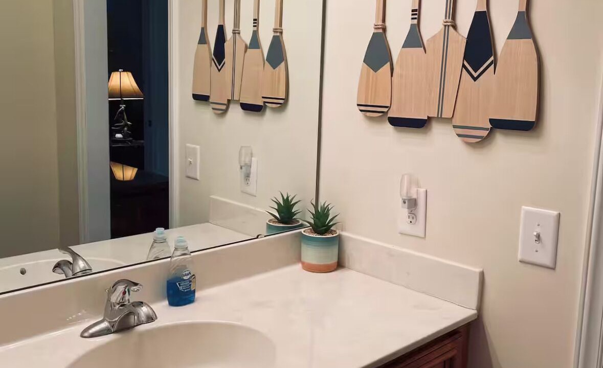 Photo of Bathroom in Roxboro