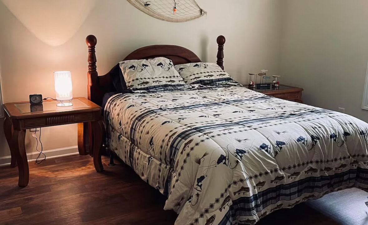 Photo of Bedroom in Roxboro