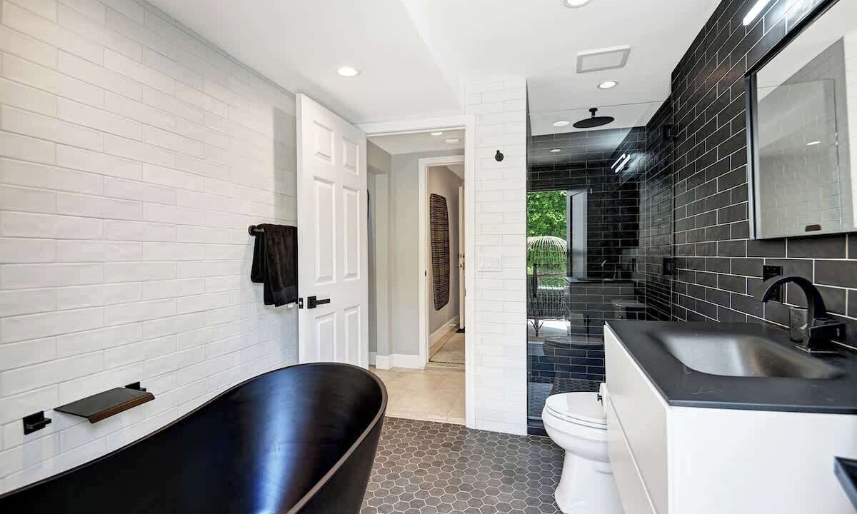 Photo of Bathroom in Tahquitz River Estates