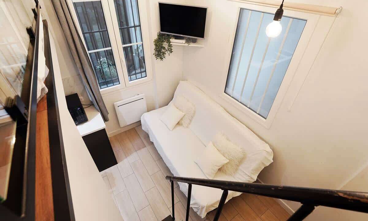 Photo of Livingroom in Hopital Saint-Louis