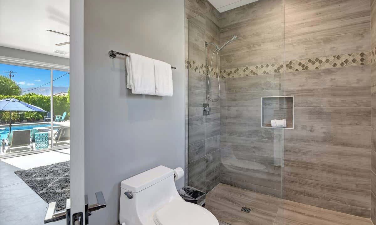 Photo of Bathroom in Desert Park Estates