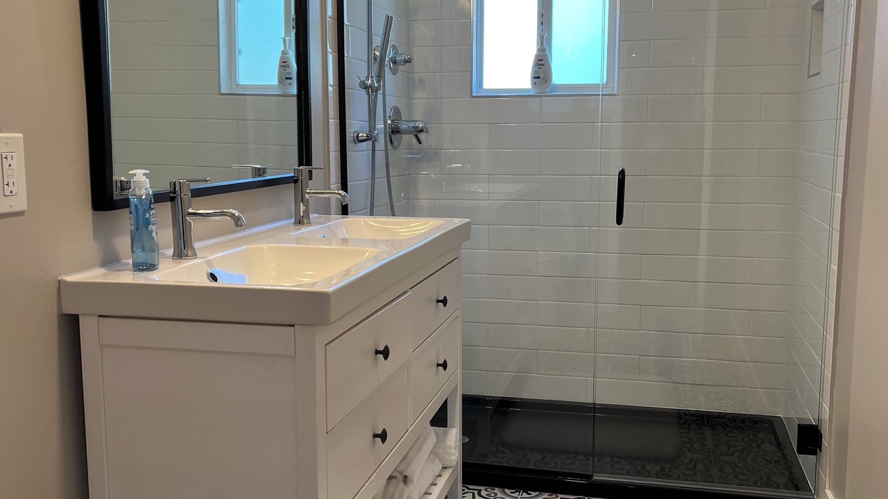 Photo of Bathroom in Palisade