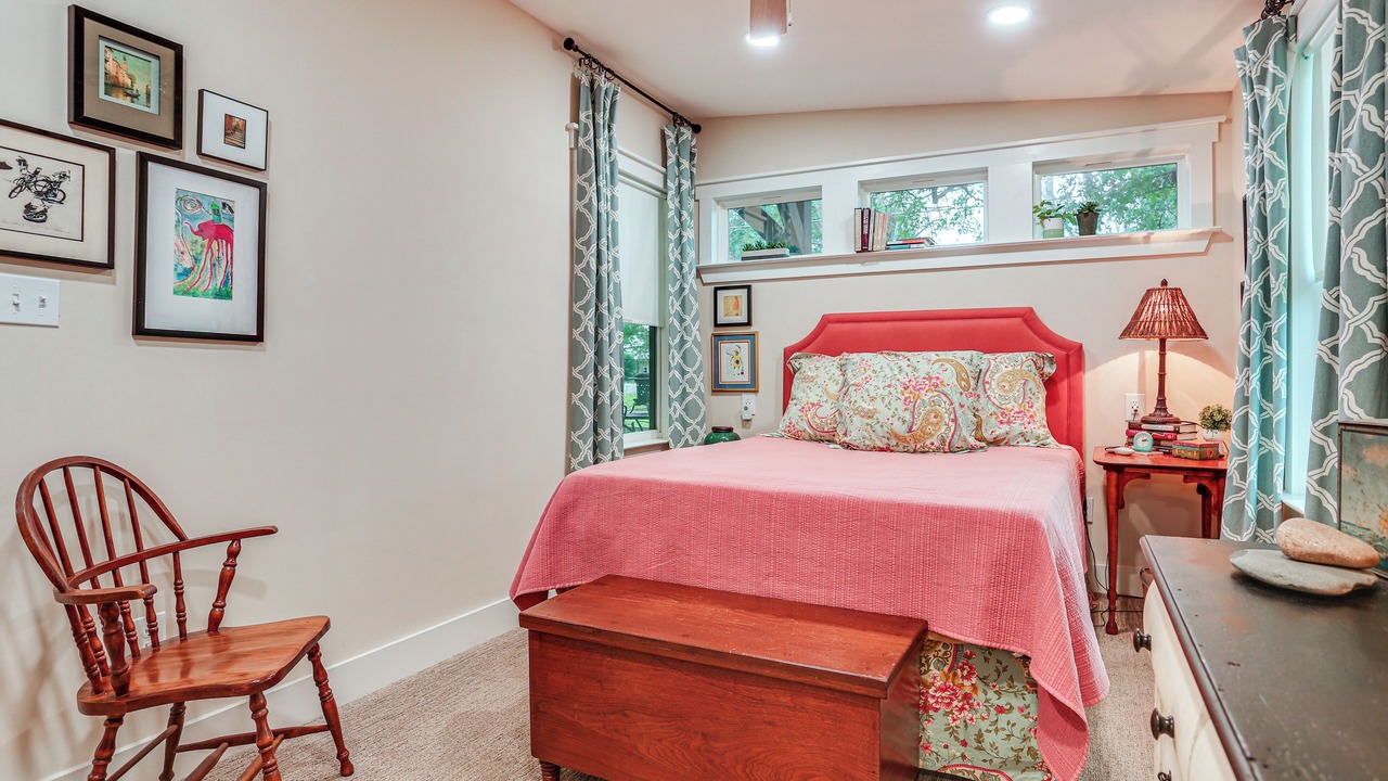 Photo of Bedroom in Pottsboro