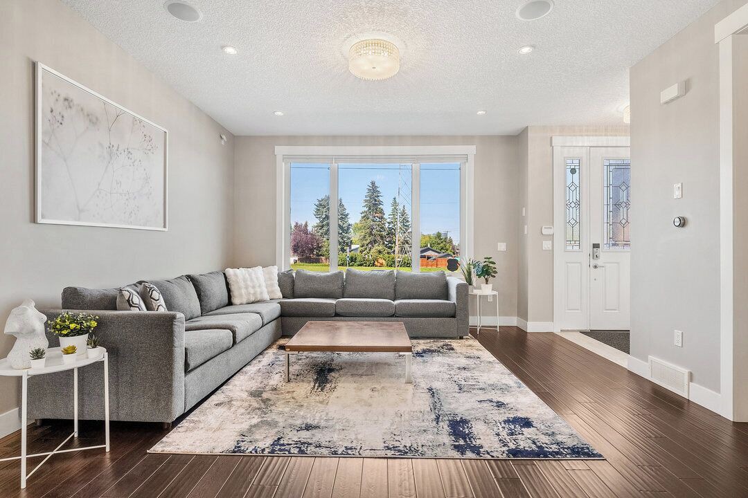 Photo of Livingroom in Southwest Calgary