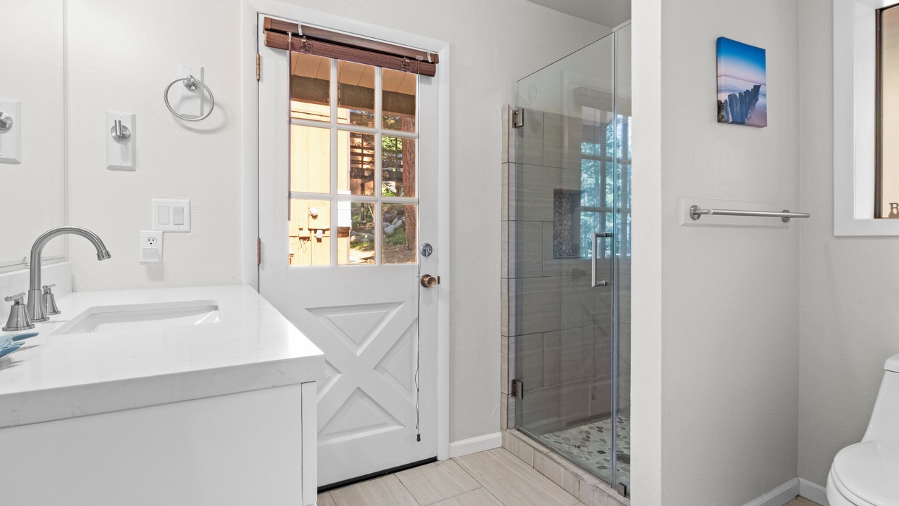 Photo of Bathroom in Kingswood Estates