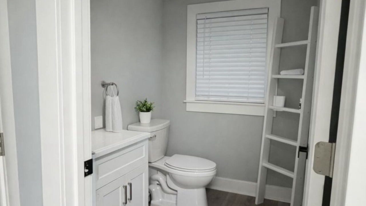Photo of Bathroom in Calumet Heights