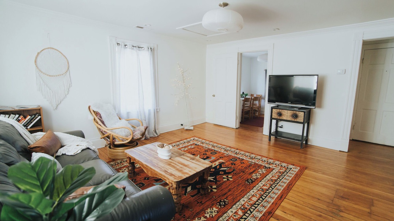 Photo of Livingroom in Belmont