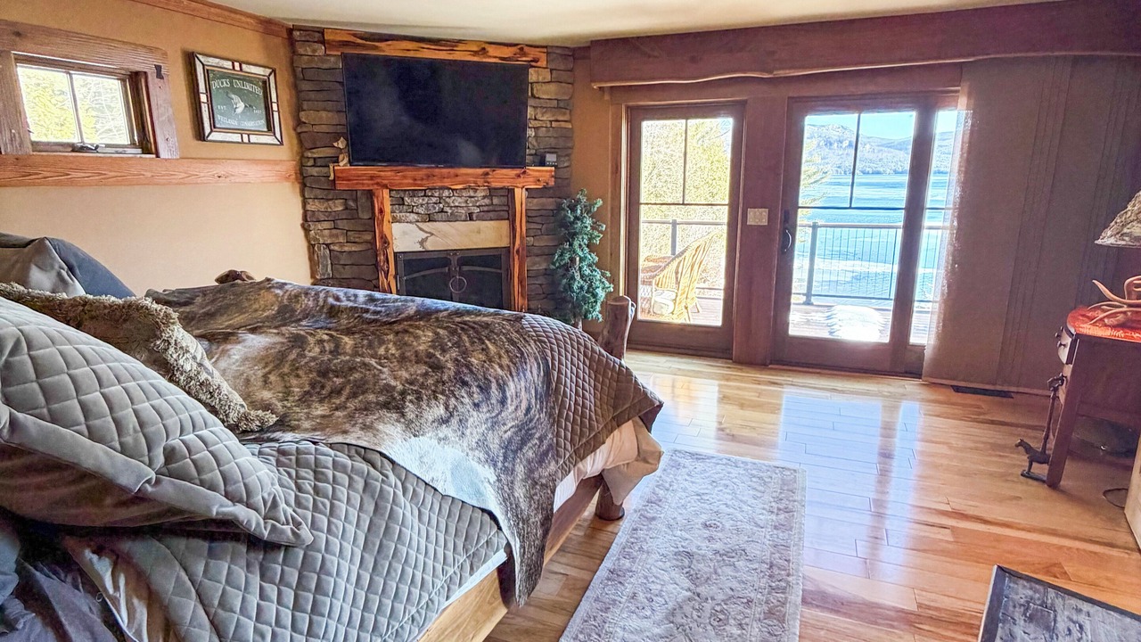 Photo of Bedroom in Bolton Landing