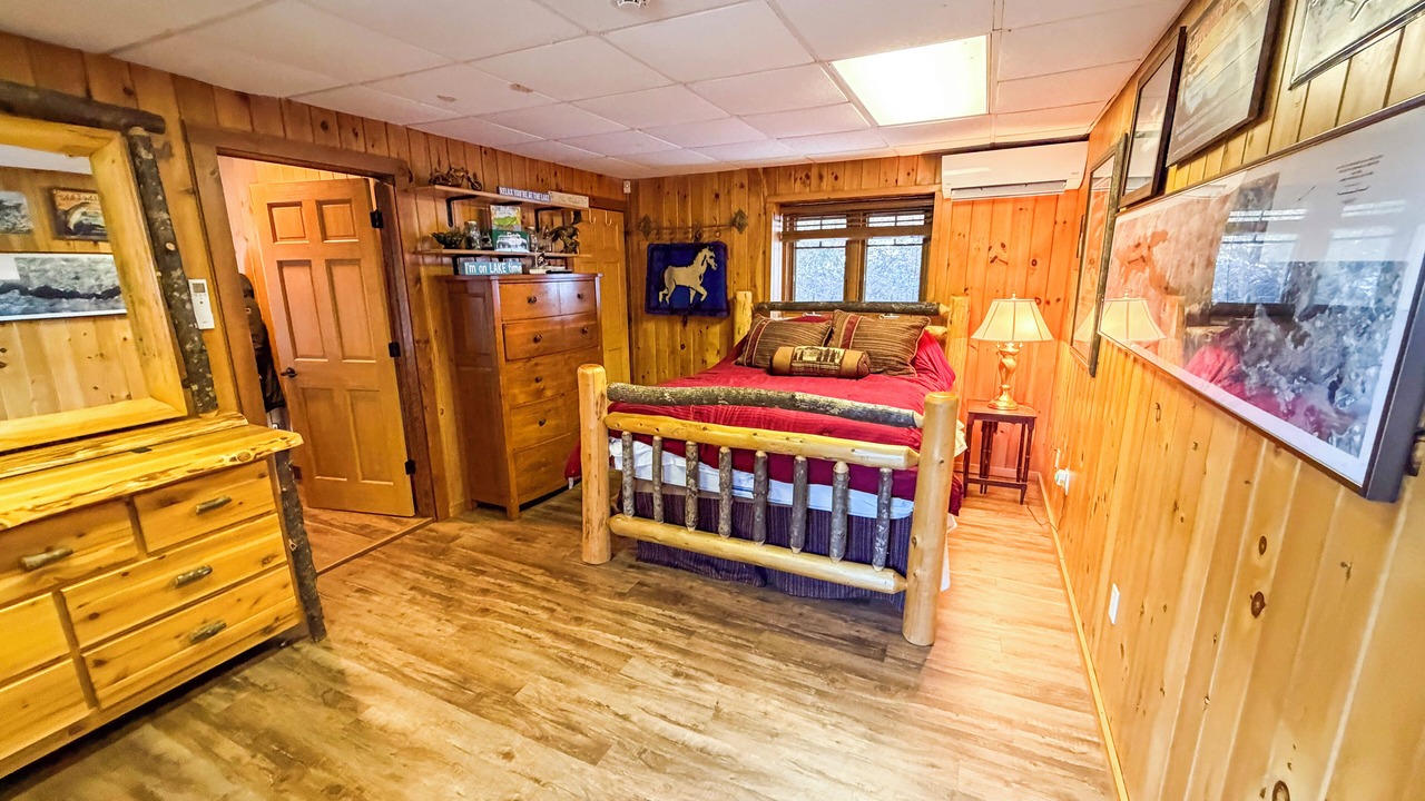 Photo of Bedroom in Bolton Landing