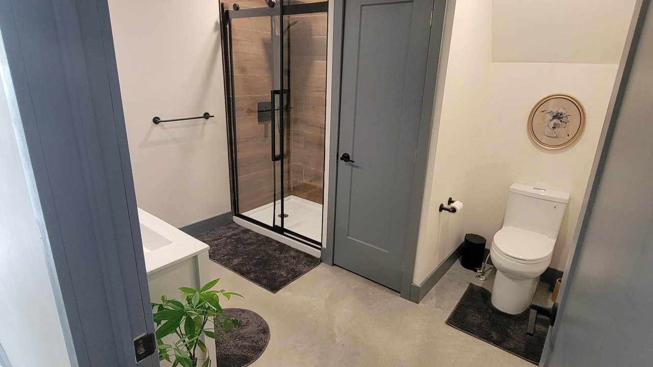 Photo of Bathroom in Howe Island