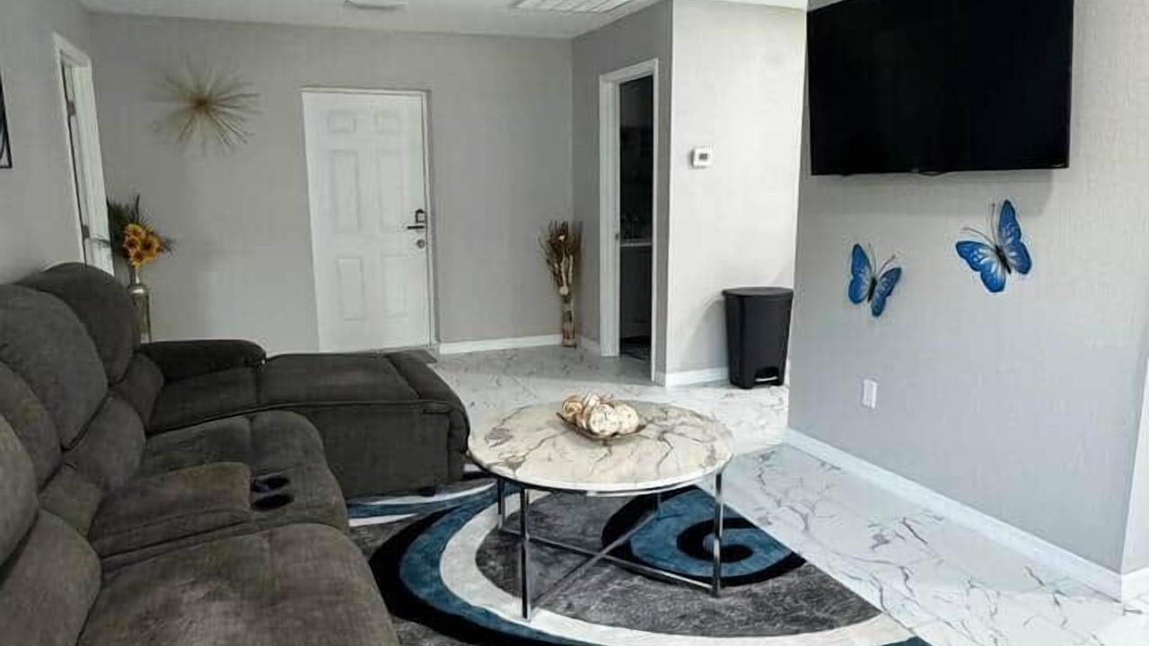 Photo of Livingroom in Moon Lake Estates