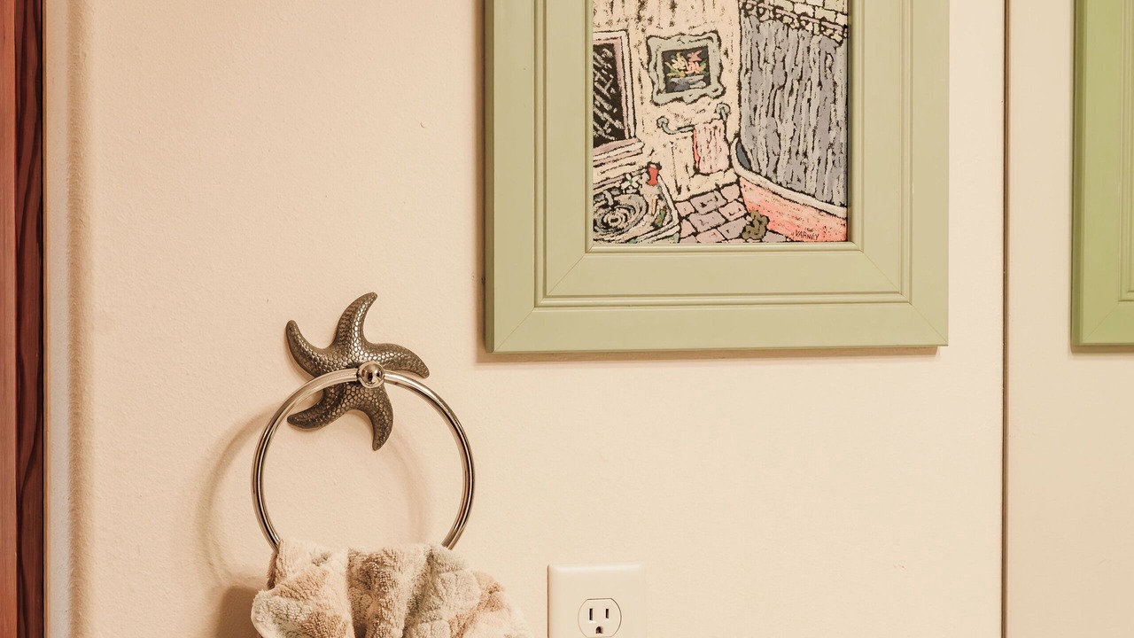 Photo of Bathroom in Neskowin