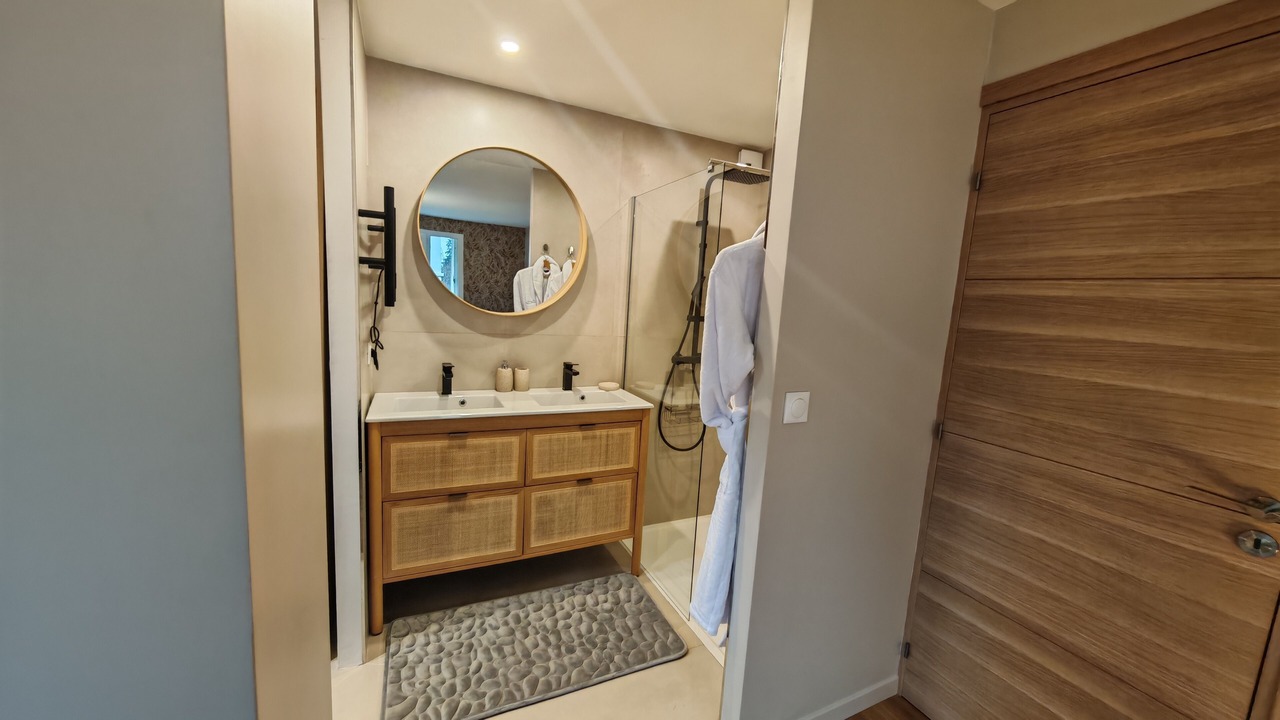 Photo of Bathroom in Sucy-en-Brie