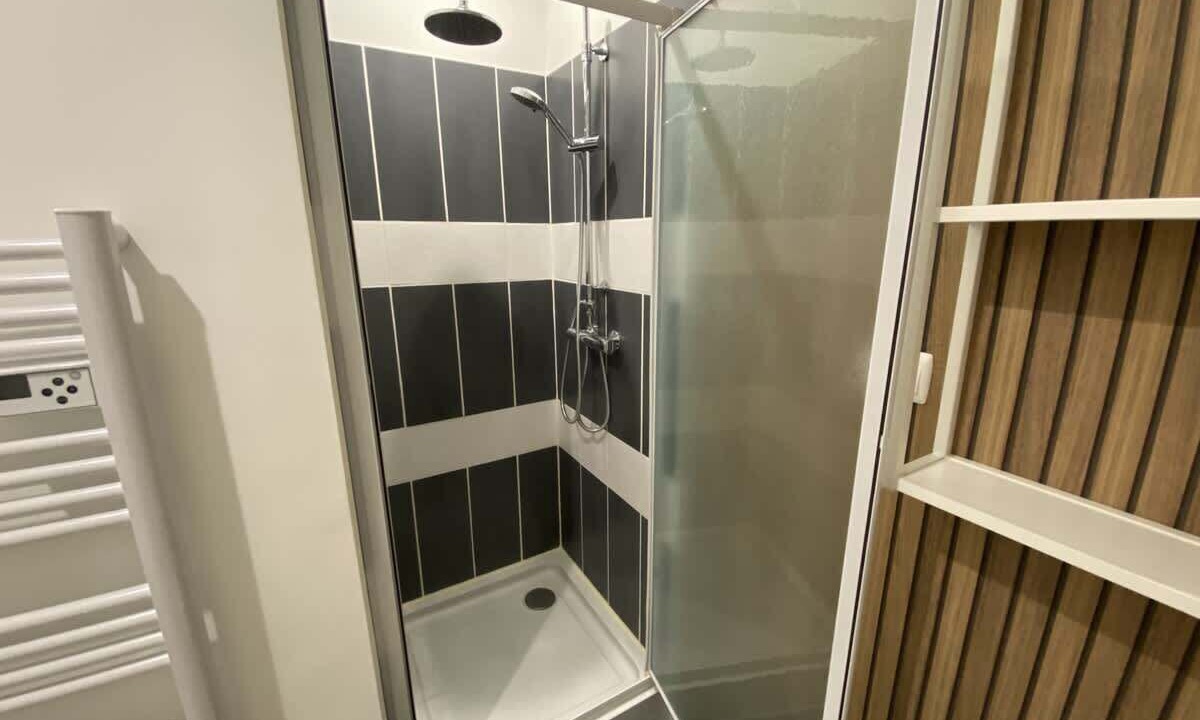 Photo of Bathroom in Fontaine Lestang-Bagatelle-Papus-Tabar-Bordelongue