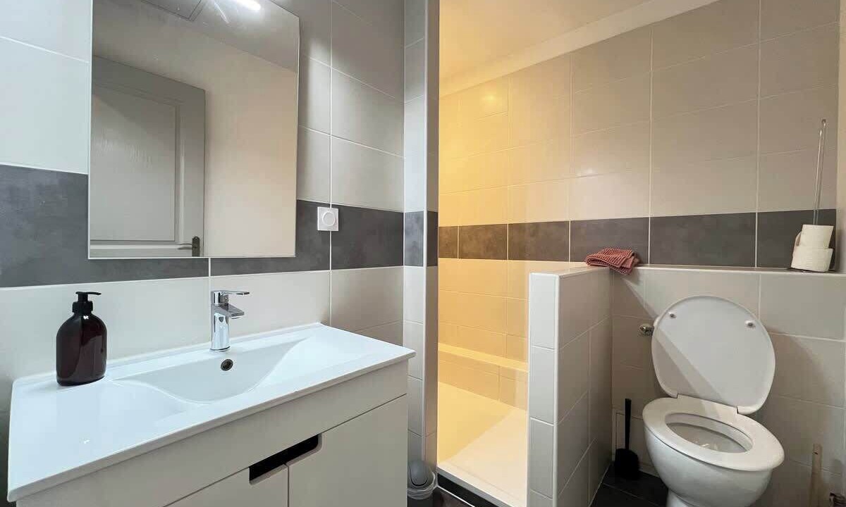 Photo of Bathroom in Bonnefoy-Roseraie-Gramont