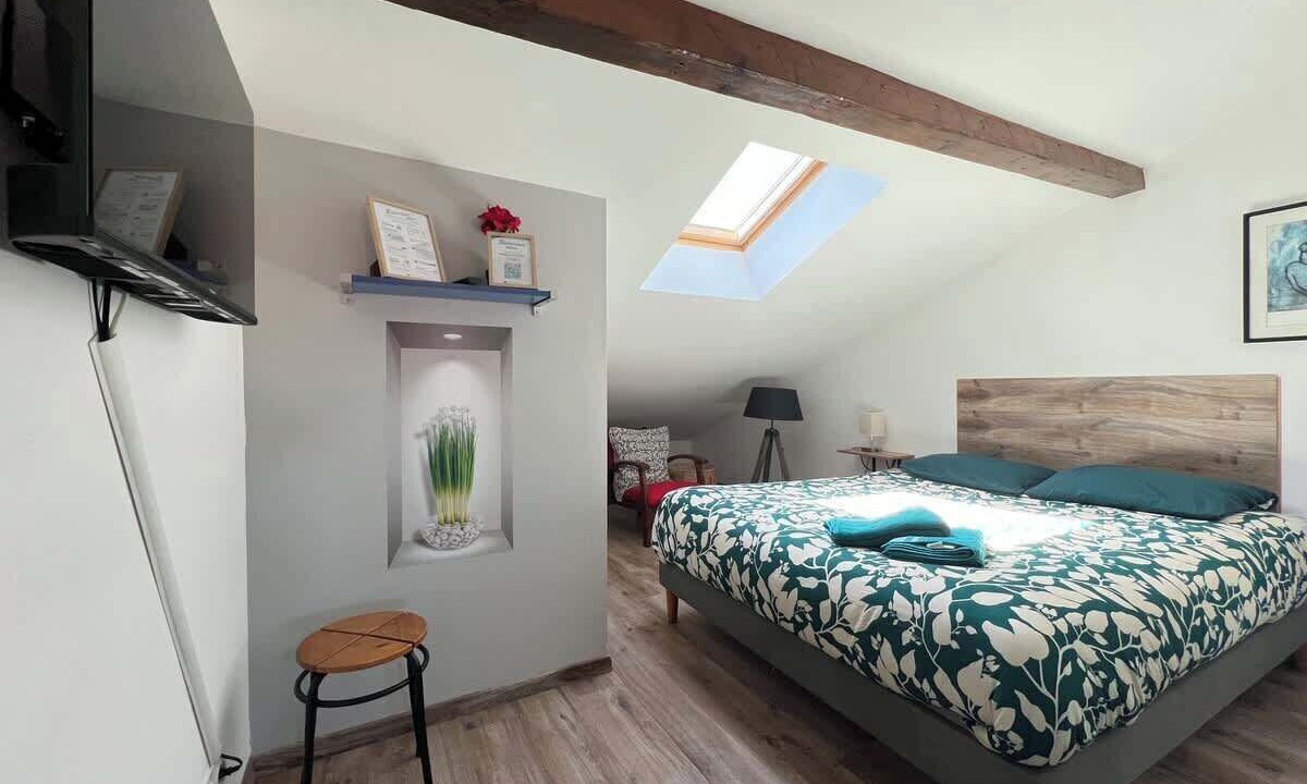 Photo of Bedroom in Bonnefoy-Roseraie-Gramont