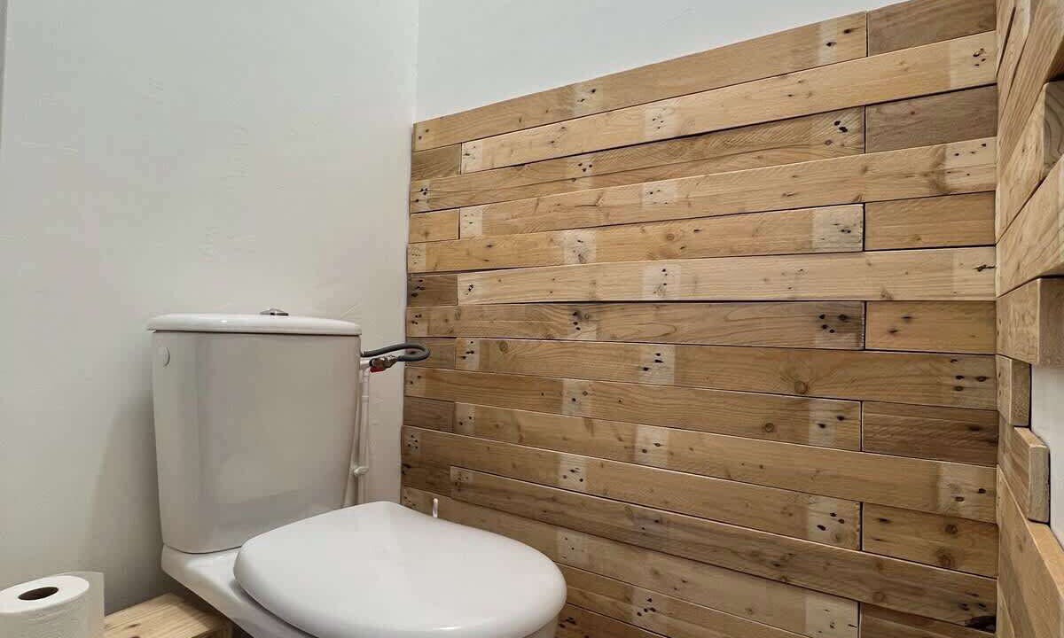 Photo of Bathroom in Cote Pavee