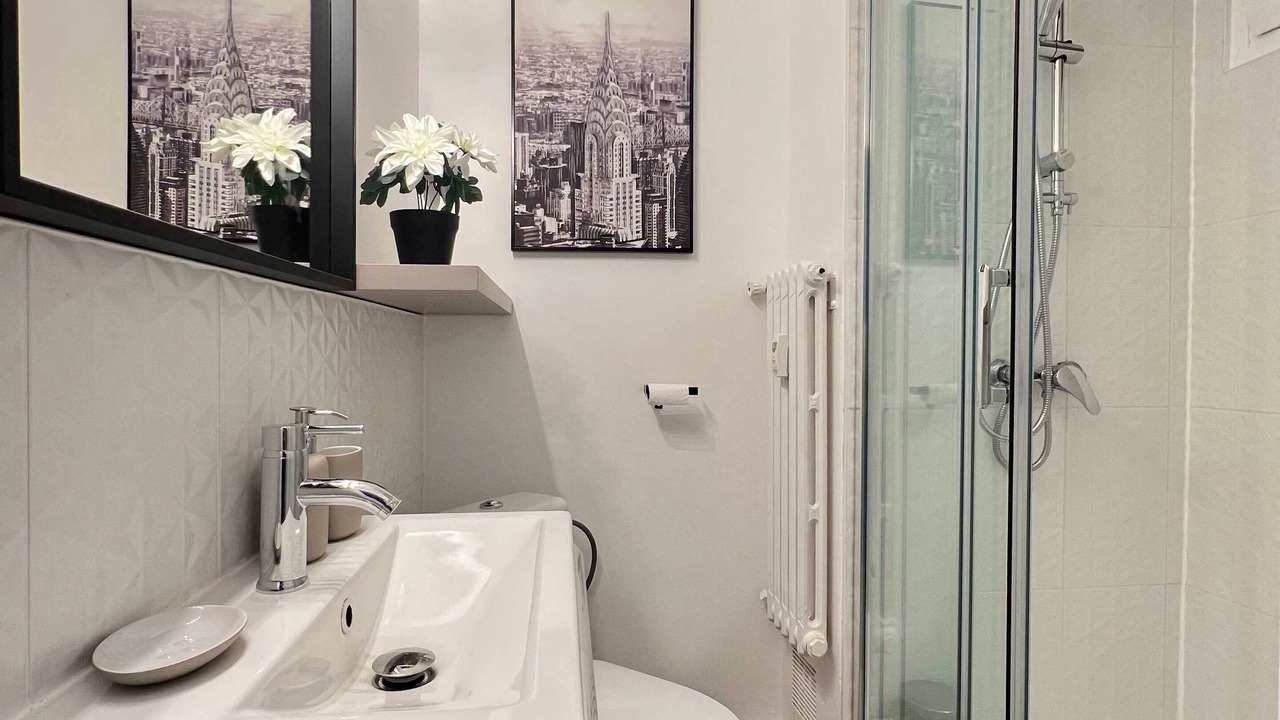 Photo of Bathroom in Fontaine-Bayonne-Cartoucherie