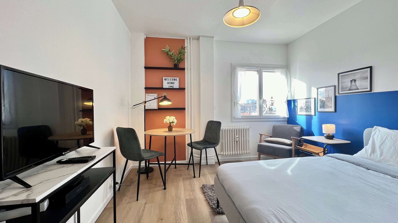 Photo of Bedroom in Fontaine-Bayonne-Cartoucherie