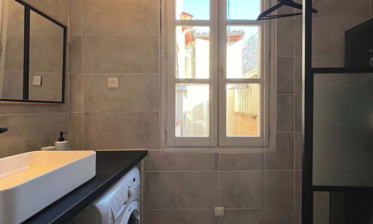 Photo of Bathroom in Saint-Etienne