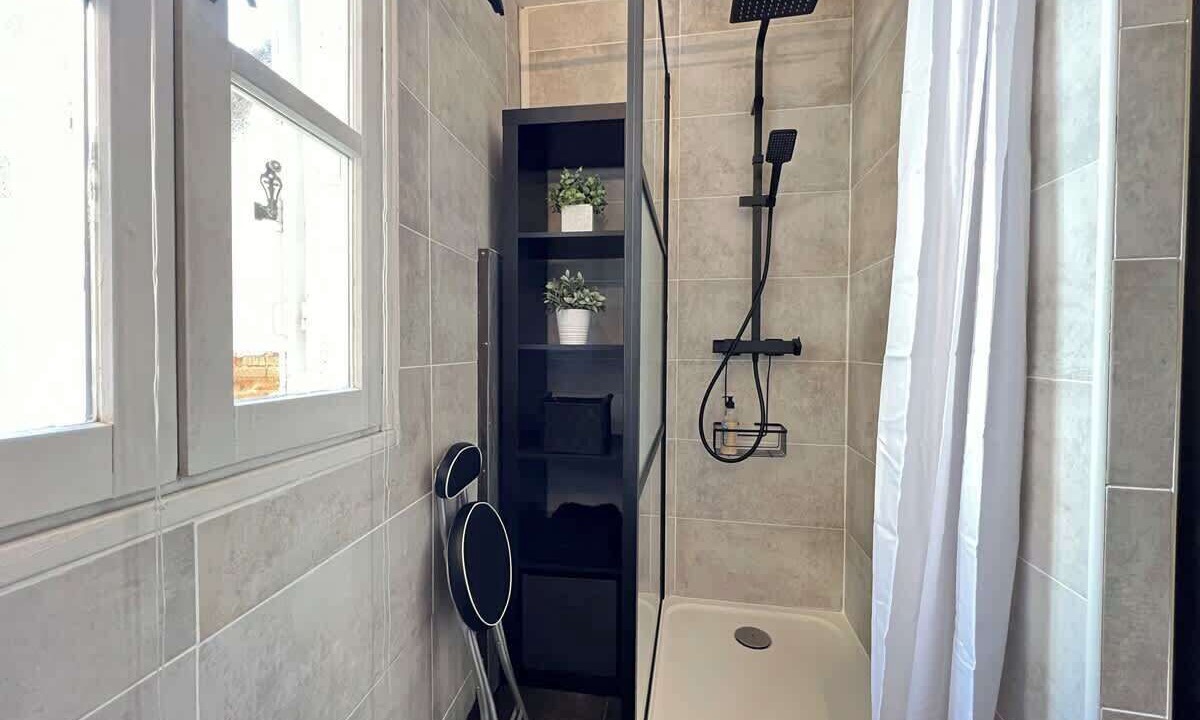 Photo of Bathroom in Saint-Etienne