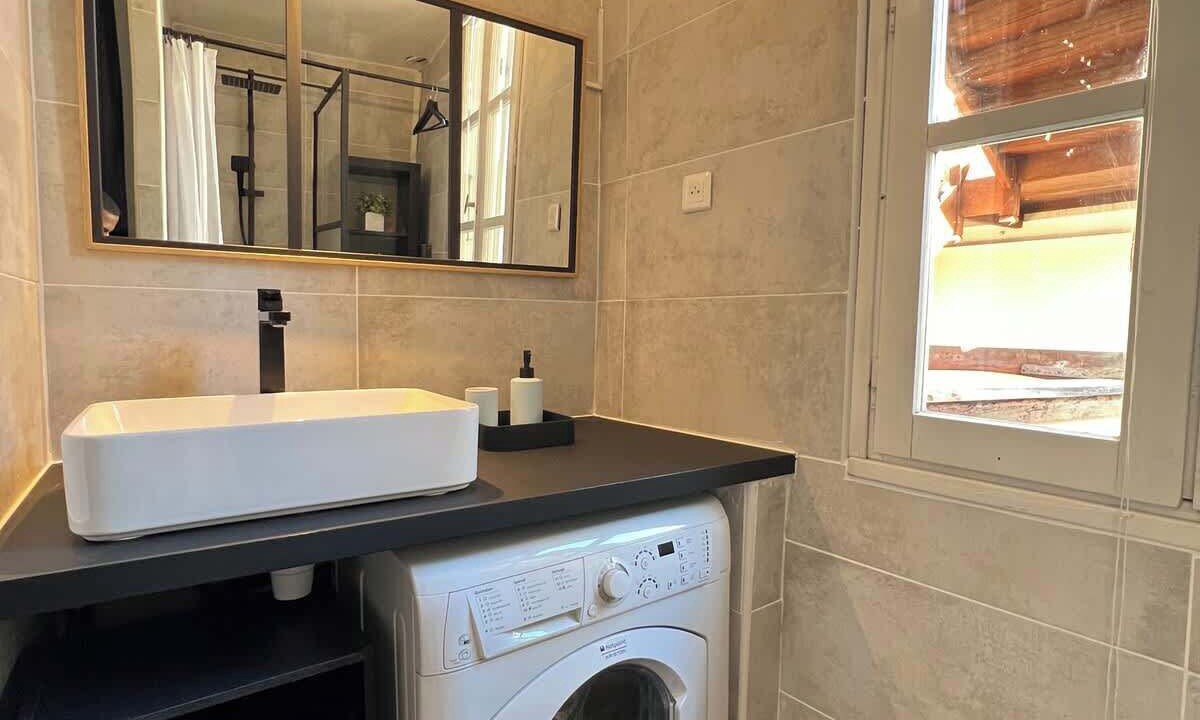 Photo of Bathroom in Saint-Etienne