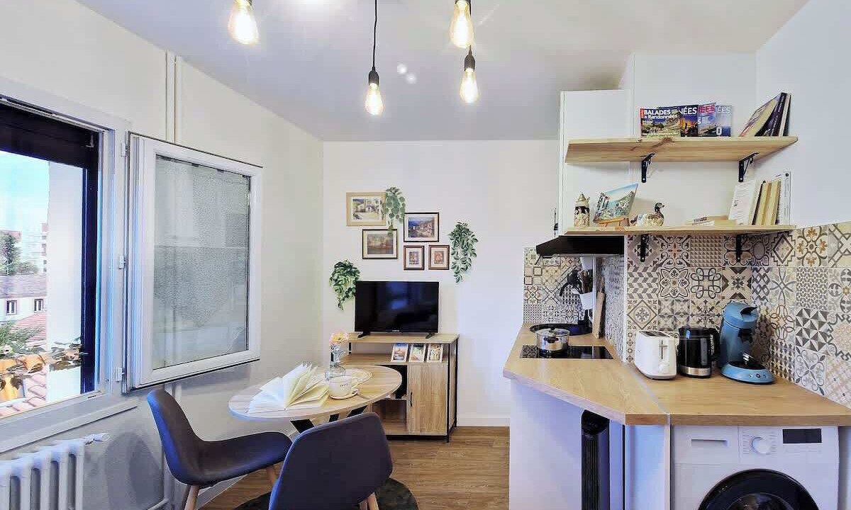 Photo of Kitchen in Fontaine-Bayonne-Cartoucherie