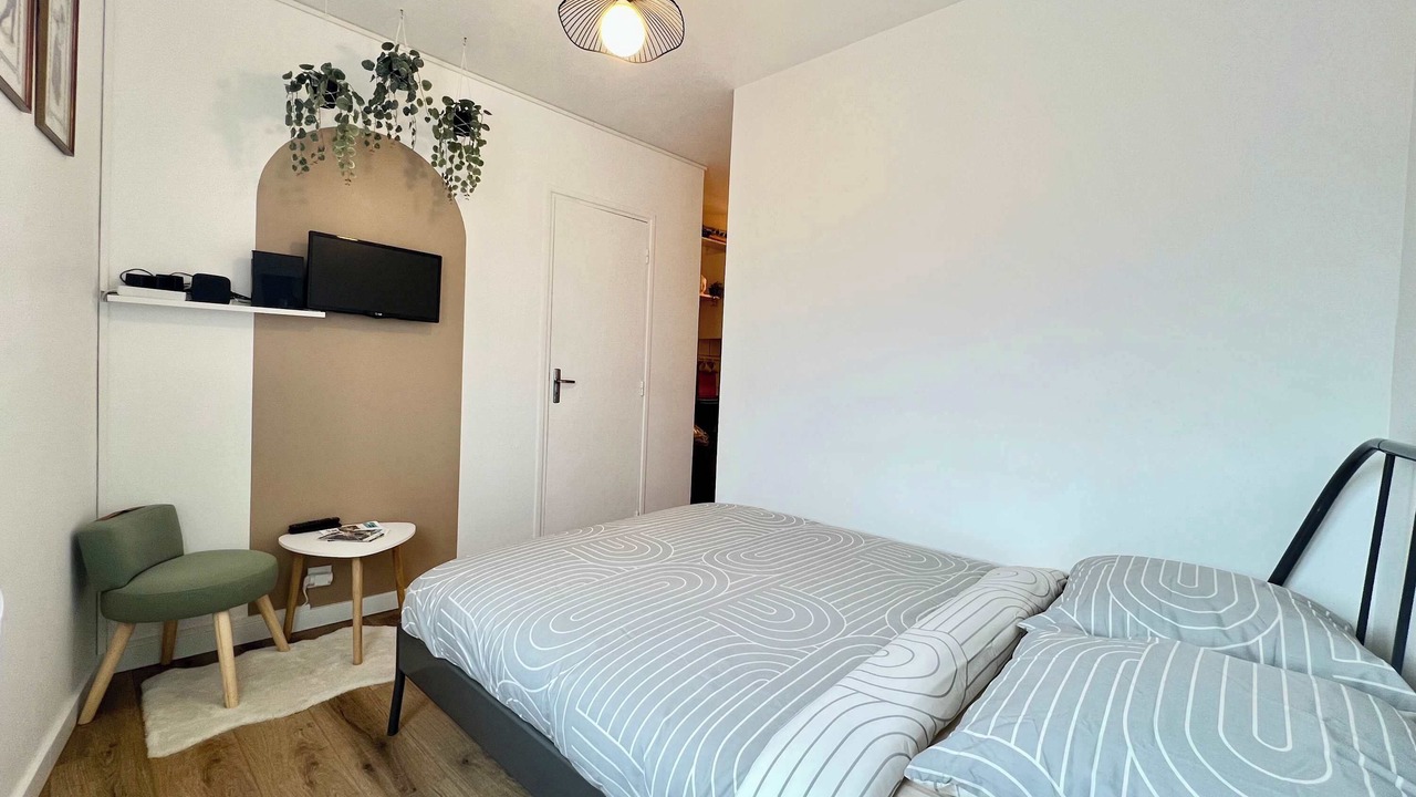 Photo of Bedroom in Fontaine-Bayonne-Cartoucherie