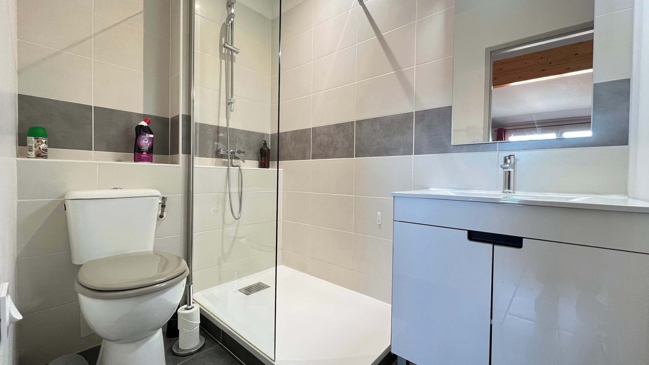 Photo of Bathroom in Bonnefoy-Roseraie-Gramont