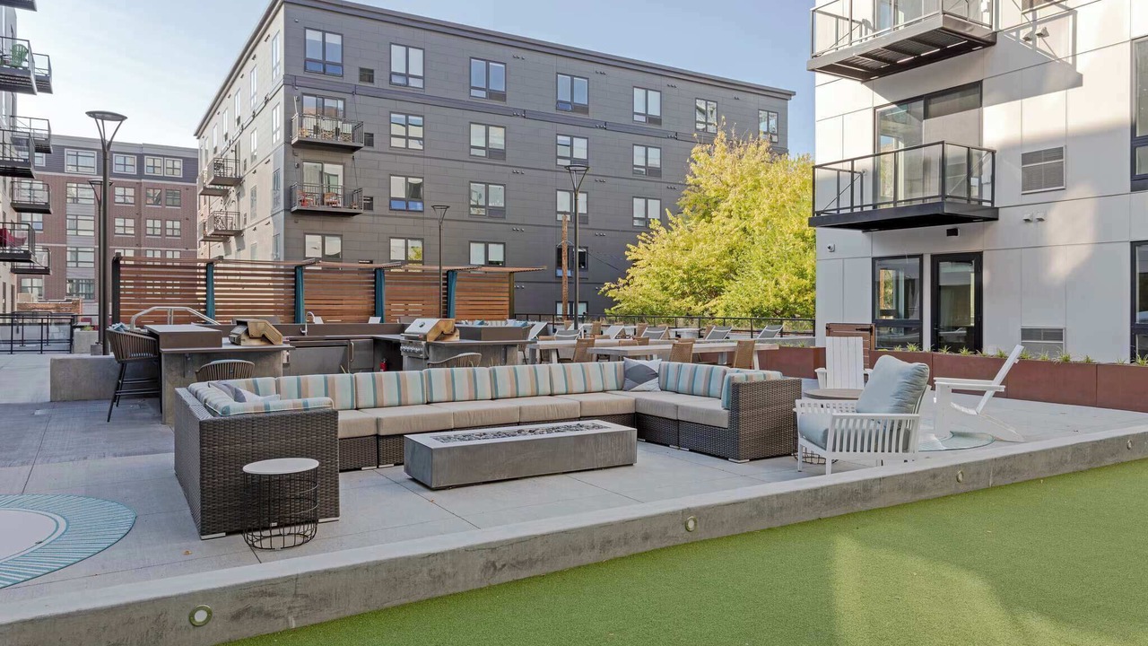 Photo of Patio Balcony in Downtown Minneapolis