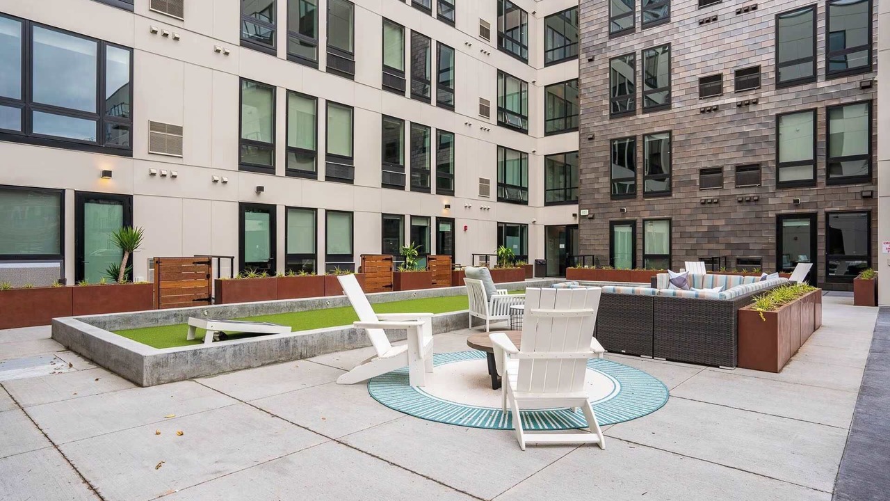 Photo of Patio Balcony in Downtown Minneapolis