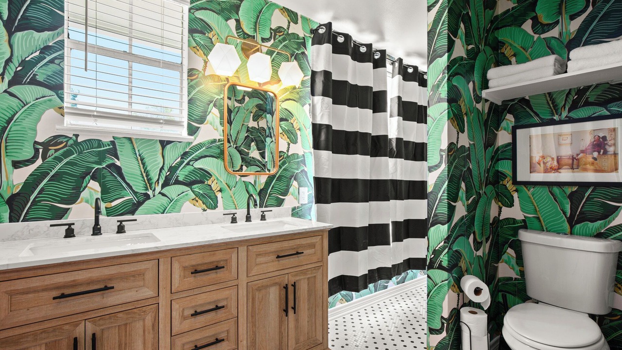 Photo of Bathroom in Holly