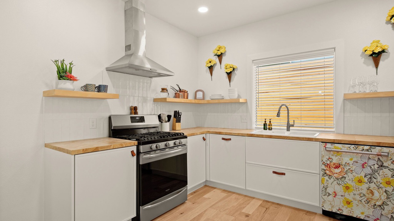 Photo of Kitchen in Holly