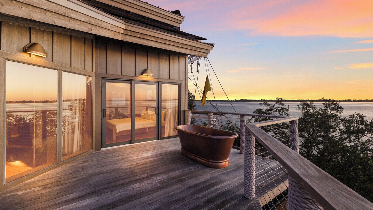 Photo of Patio Balcony in Whitney Beach