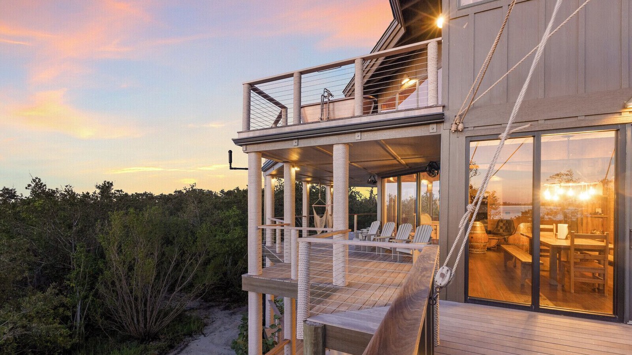 Photo of Patio Balcony in Whitney Beach