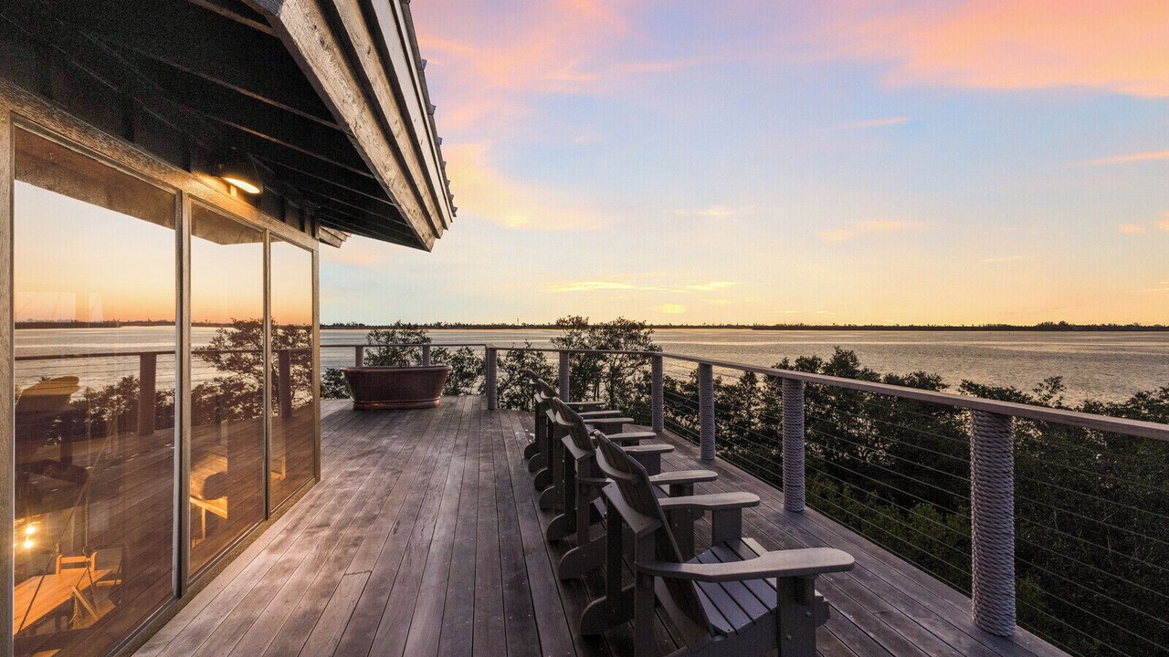 Photo of Patio Balcony in Whitney Beach
