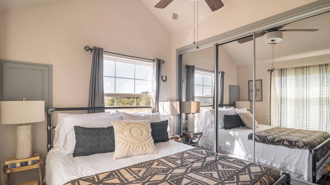 Photo of Bedroom in Llano