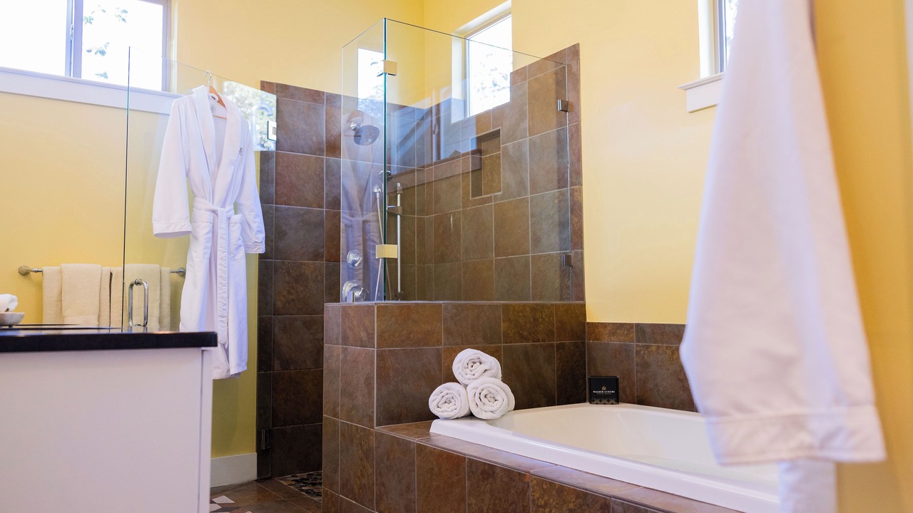 Photo of Bathroom in Bouldin