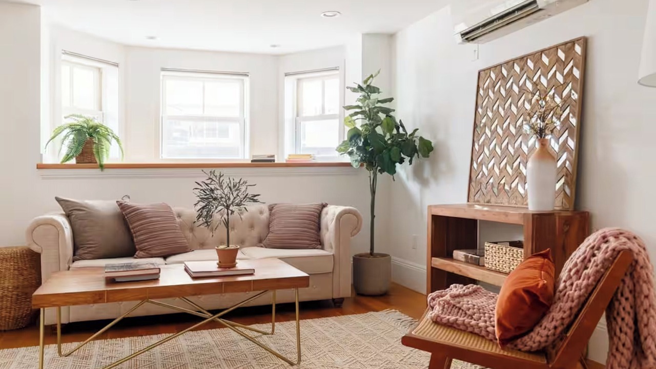 Photo of Livingroom in Somerville