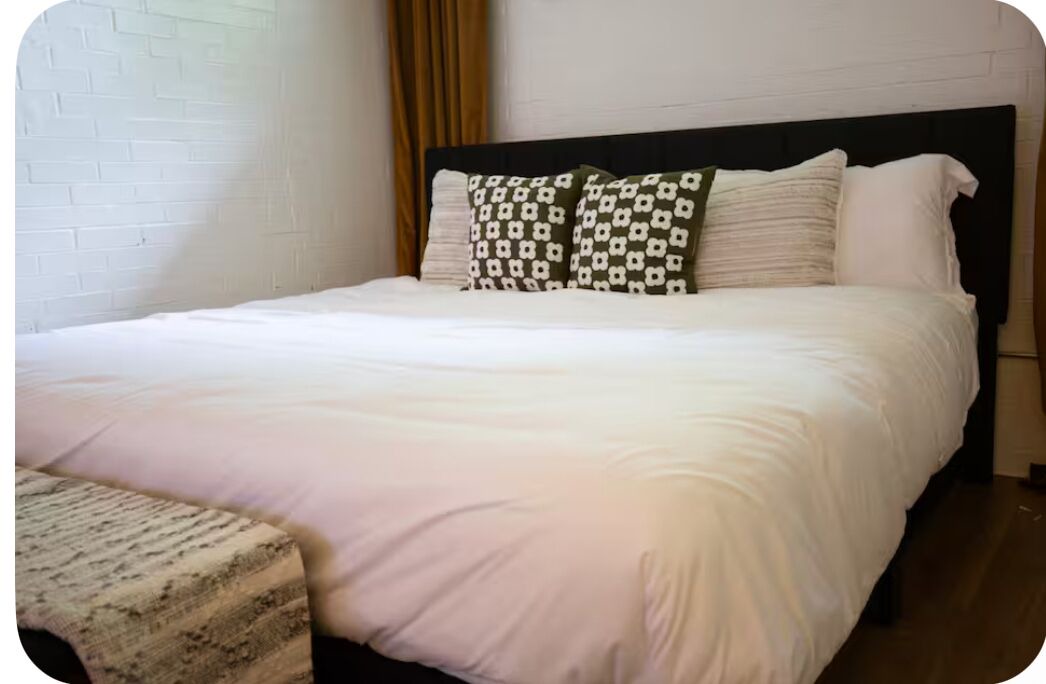Photo of Bedroom in Alton