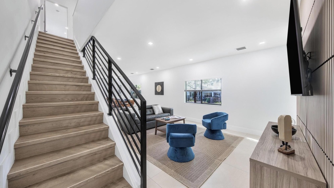 Photo of Livingroom in Allapattah