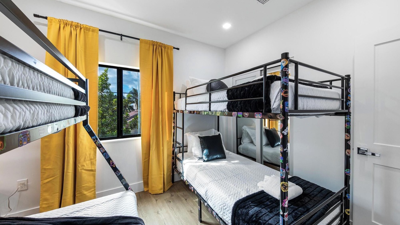 Photo of Bedroom in Allapattah