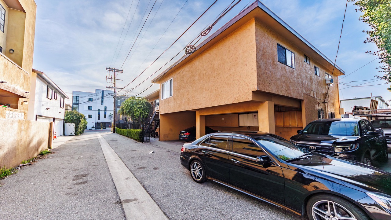 Photo of Outdoor in Del Rey