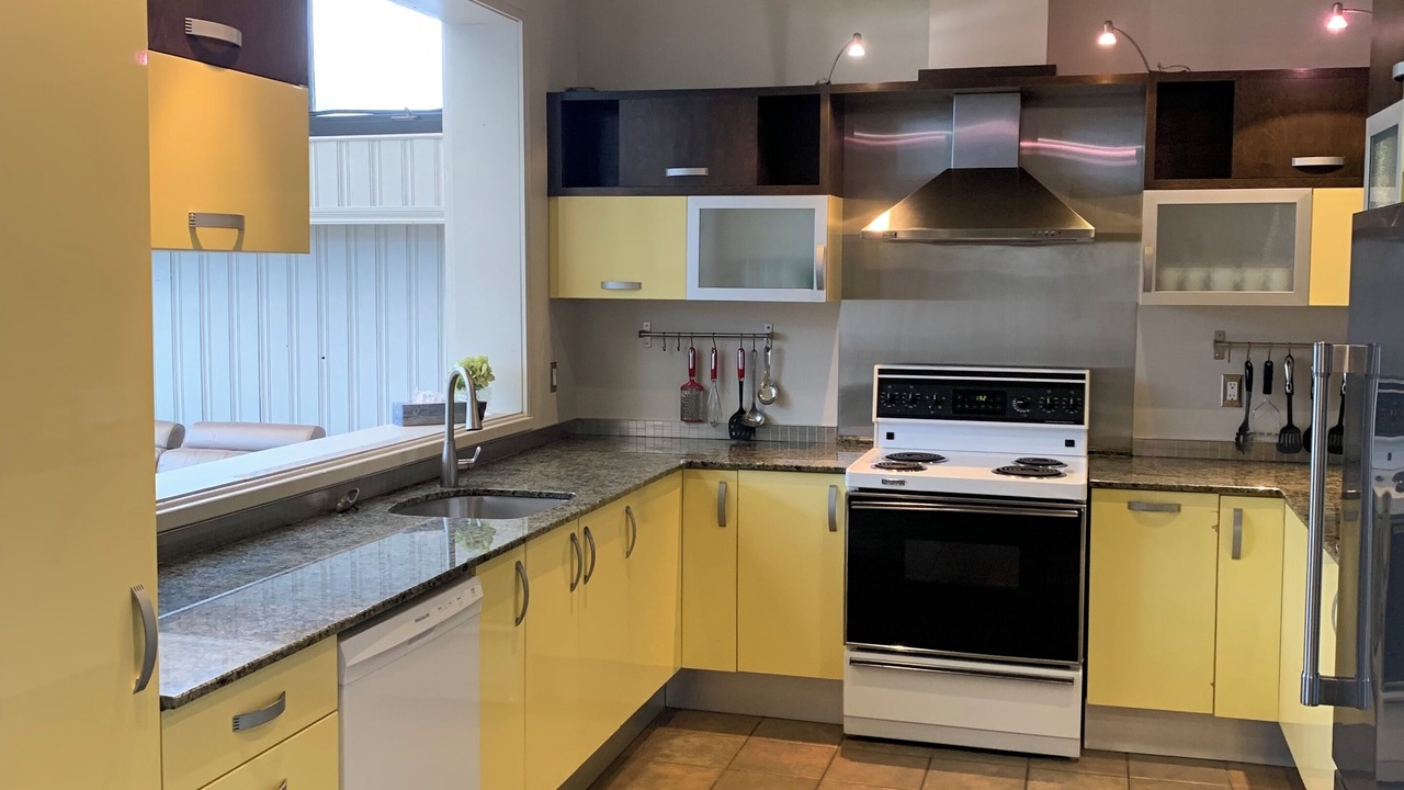 Photo of Kitchen in Sainte-Foy-Sillery-Cap-Rouge