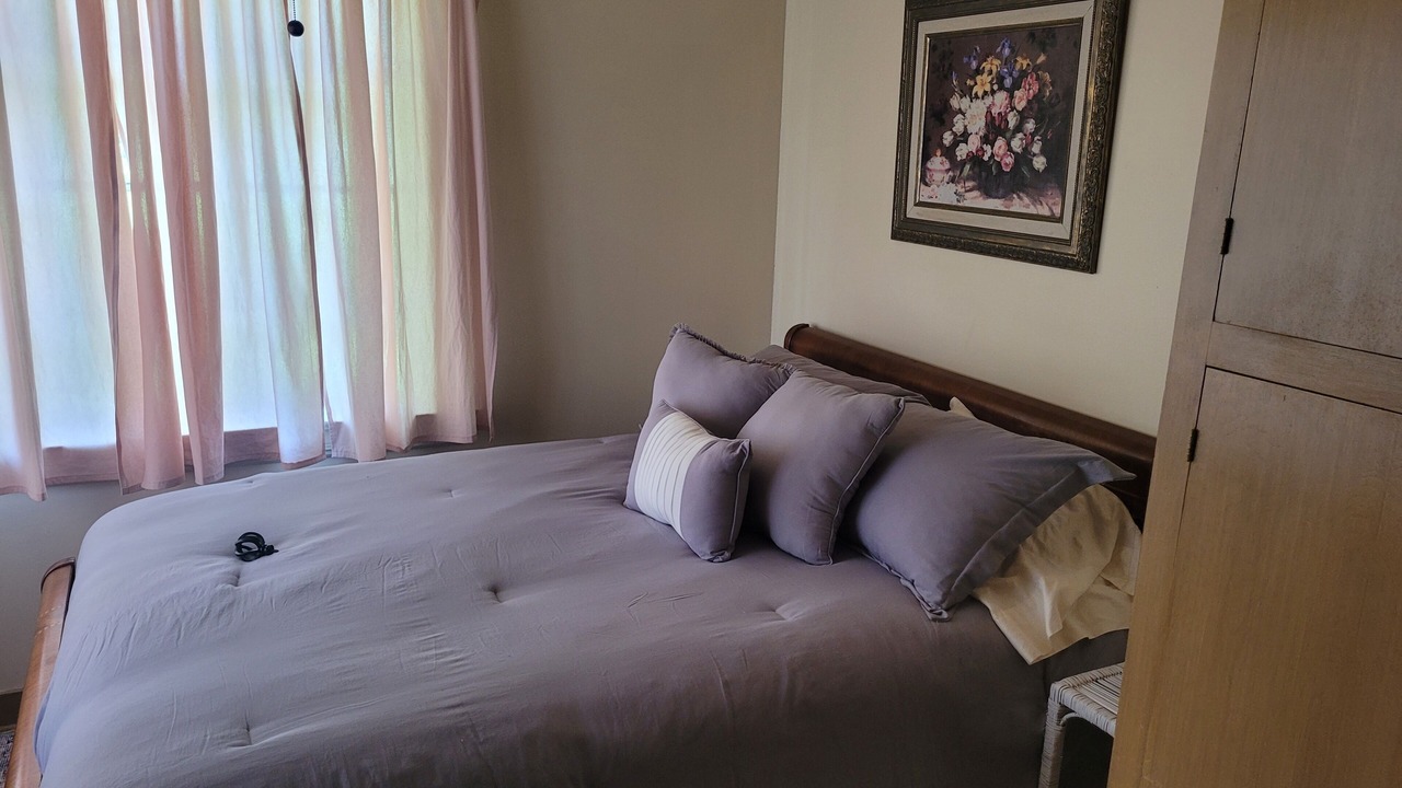 Photo of Bedroom in Glen Rose