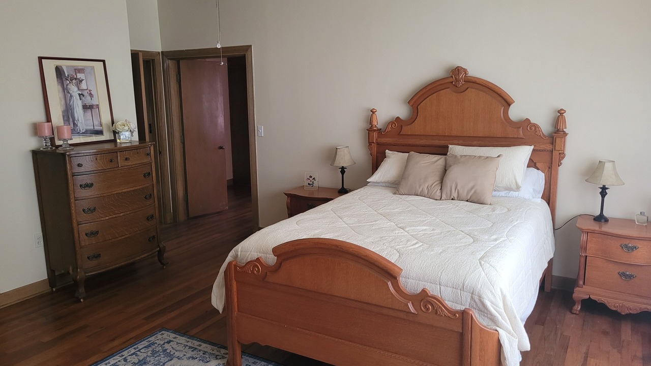 Photo of Bedroom in Glen Rose