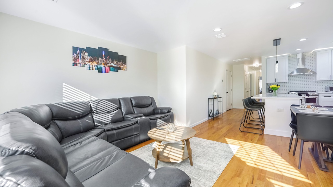 Photo of Livingroom in Constable Hook